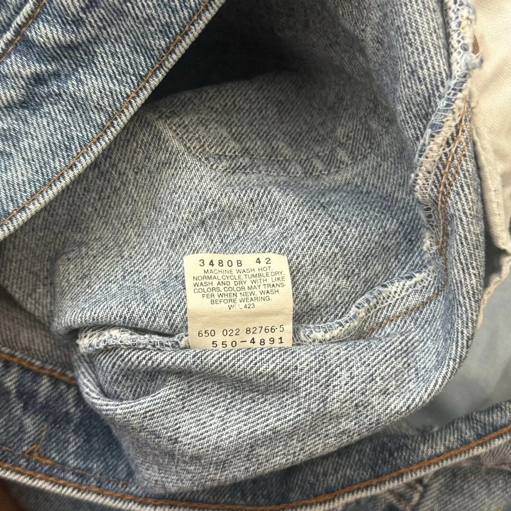 Vintage 90s Levis 550 Relaxed Fit Jeans Mens 38x30 Light Wash Blue Denim Tapered